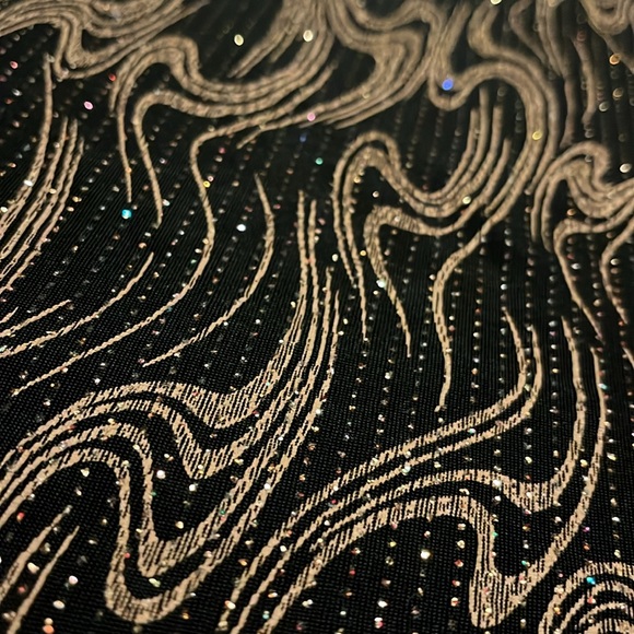 Jump Apparel Women's Black & Bronze  Metallic Sparkle Tank Size XL - Picture 3 of 6